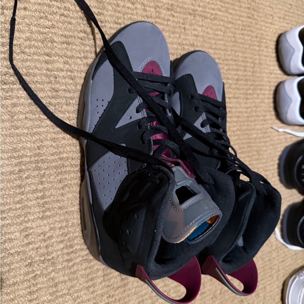 Gray and Black Sneakers with Maroon Accents